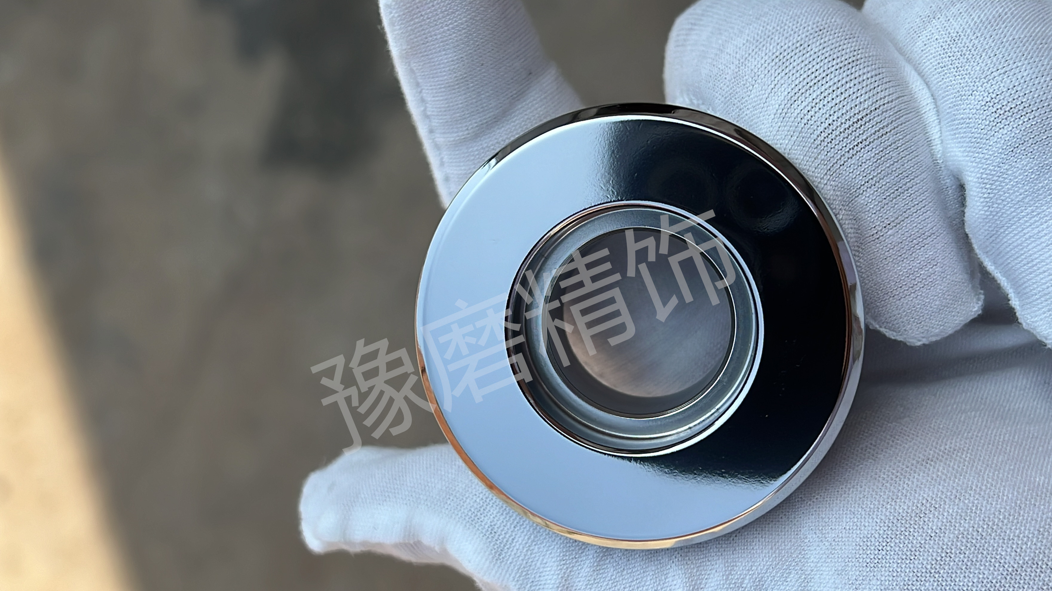 去毛刺拋光機.jpg